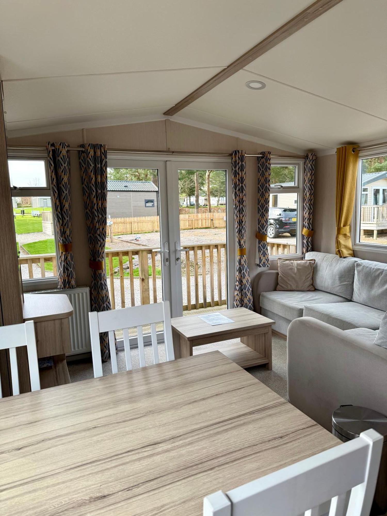 The Trout Van - Beautiful, Luxury Static Caravan Aberlour Eksteriør billede